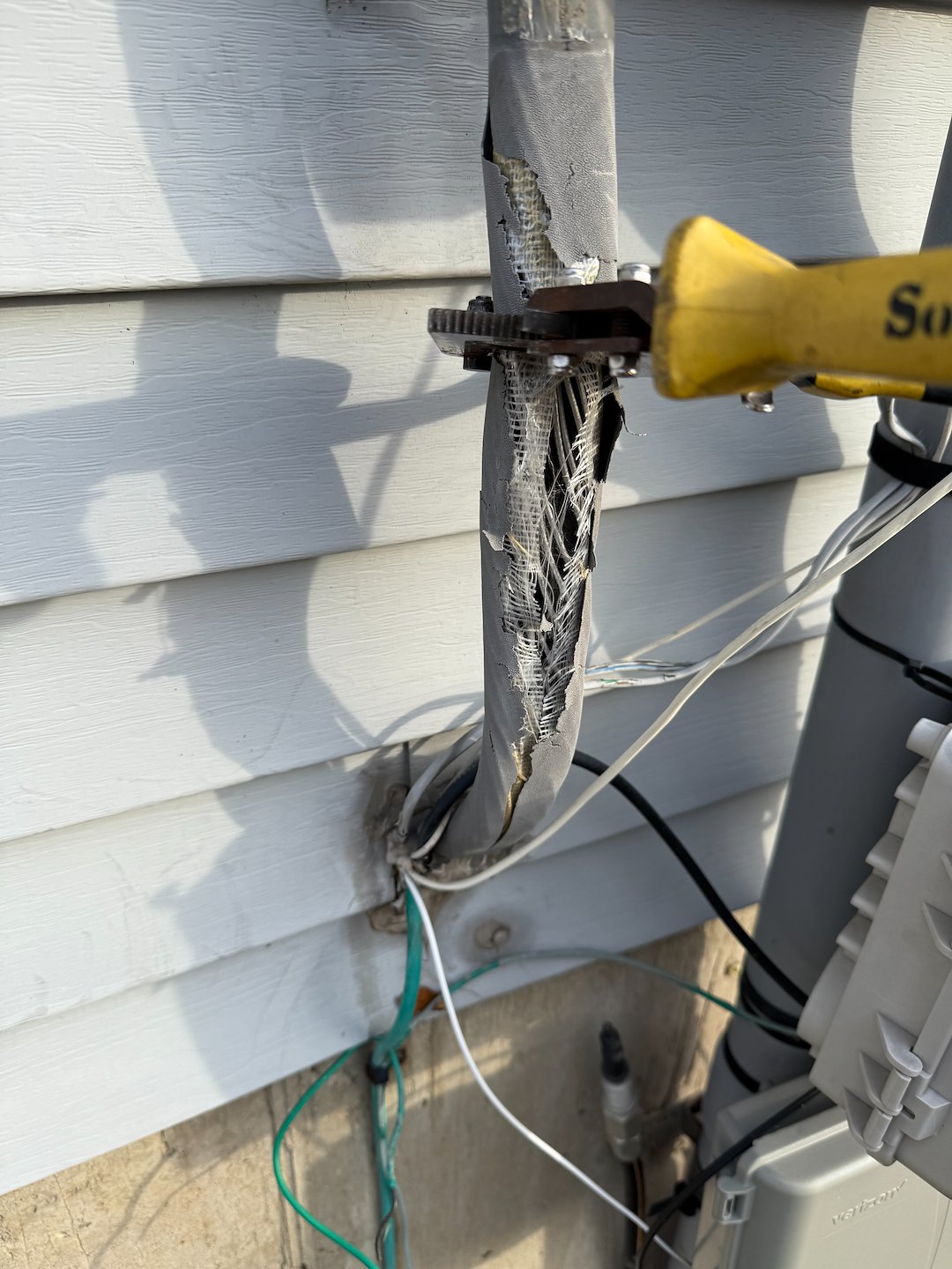 Cracked Service Entrance Cable | 200 Amp Service Replacement - Center Valley, PA